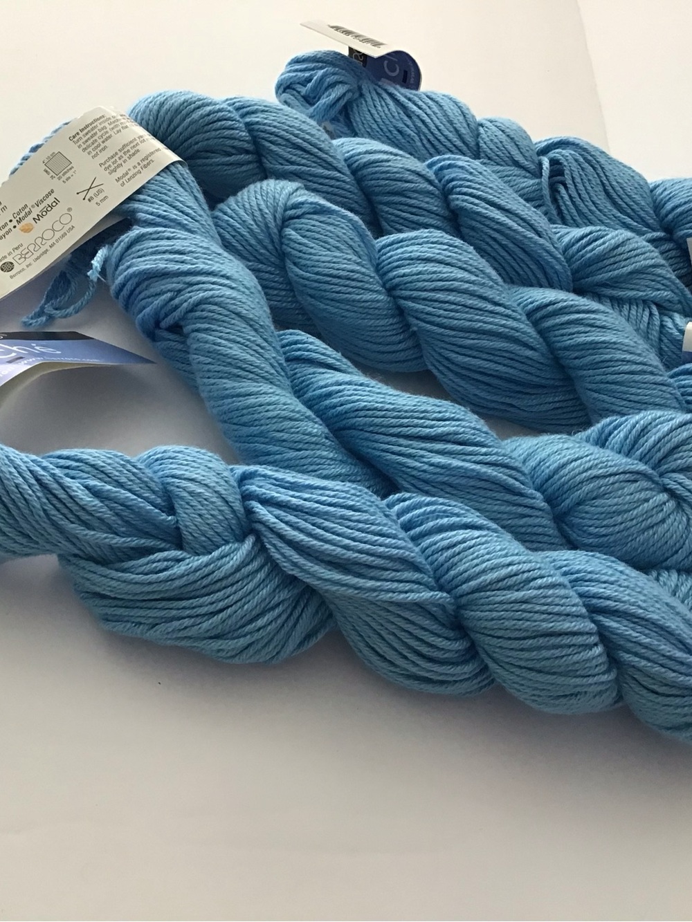 Berroco Touché Yarn - 5 Hanks 1.75oz each Sky Blue Worsted Weight